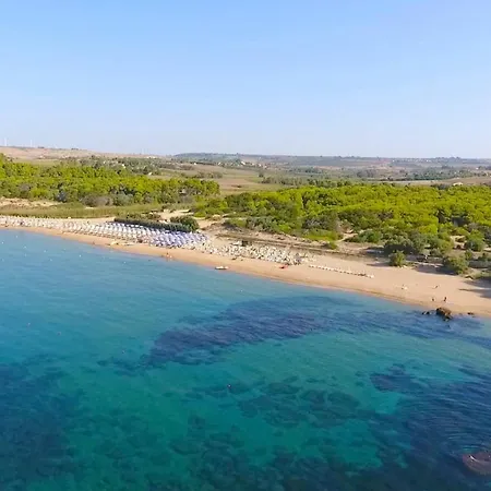 Villaggio Club Baia Dei Gigli 4*